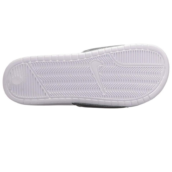 NWT Nike Benassi JDI slide Silver Size 6 - Picture 5 of 7